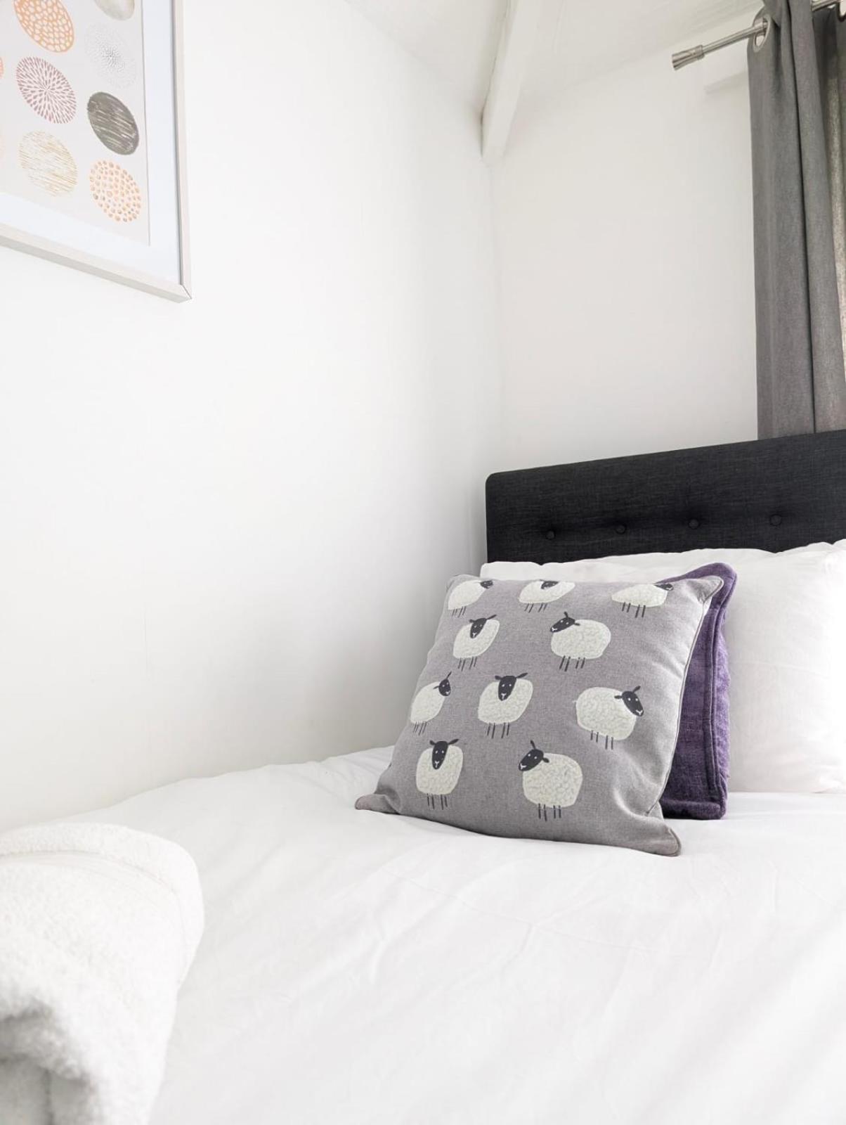 3Br-St Johns Hse-Free Parking-Workers-Kitchen-Wifi-Dog Friendly Apartment Doncaster Luaran gambar